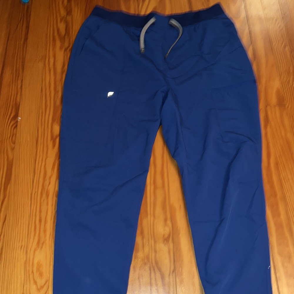 Scrub pants BNWOT size XL